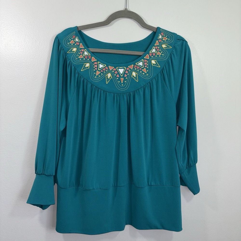 Bob‎ Mackie Womens Embroidered 3/4 Sleeve top size large Stretch Knit